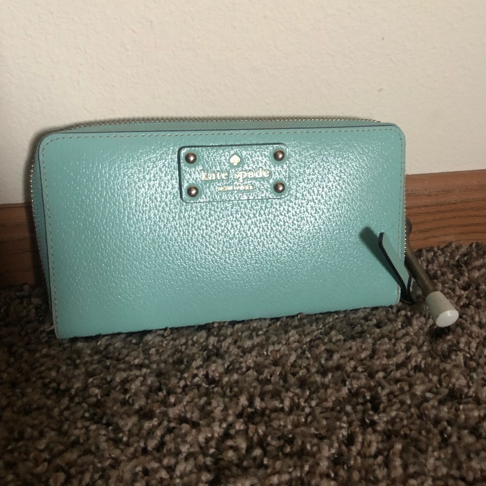 Kate Spade Wallet - Picture 2 of 4